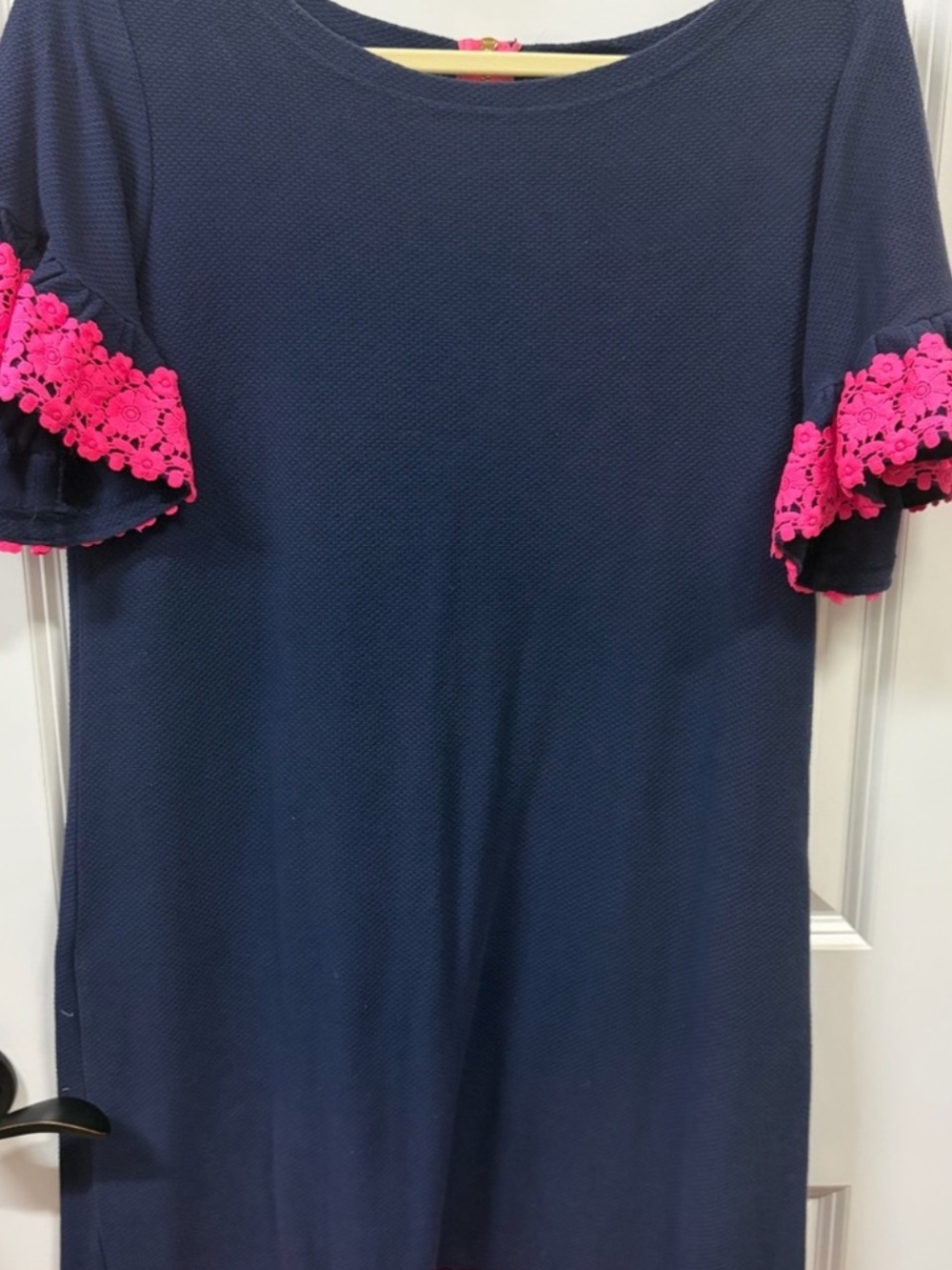 Sail To Sable Navy Pink Crochet Trim Shift Dress Size Medium - Picture 8 of 8